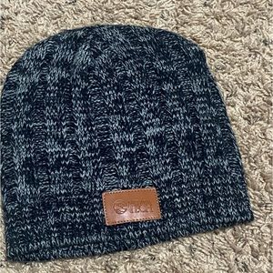 LATC beanie super soft and stretchy